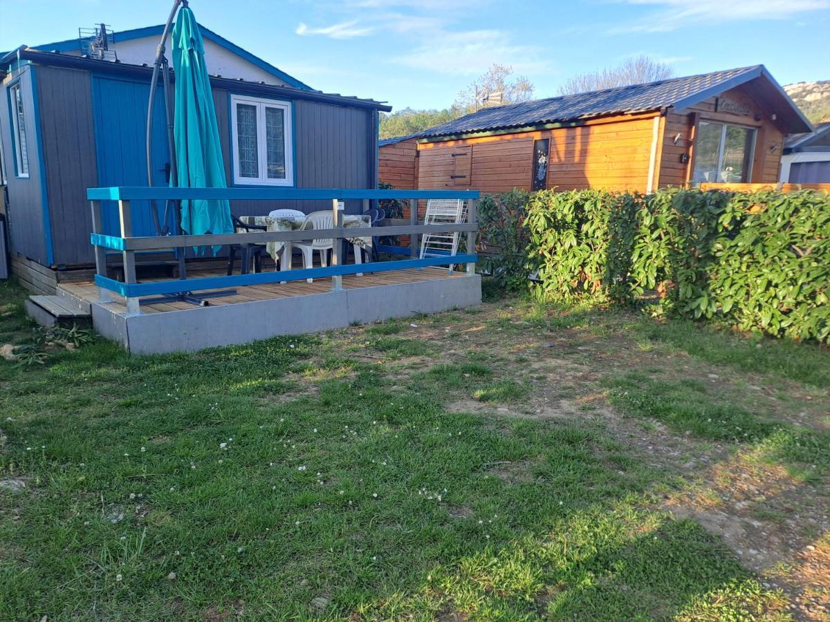 Chalet Pour 5 Personnes Equipe Sur Emplacement Privatif Dans Camping 4 Etoiles Appartenant Et Gere Par Un Particulier Hotell Foix Eksteriør bilde